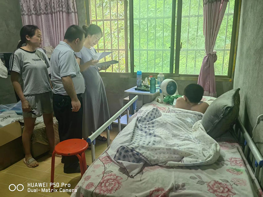 紫阳县公证处上门服务 为瓦庙镇重度残疾人解难题 紫阳县公证处上门服务 为瓦庙镇重度残疾人解难题
