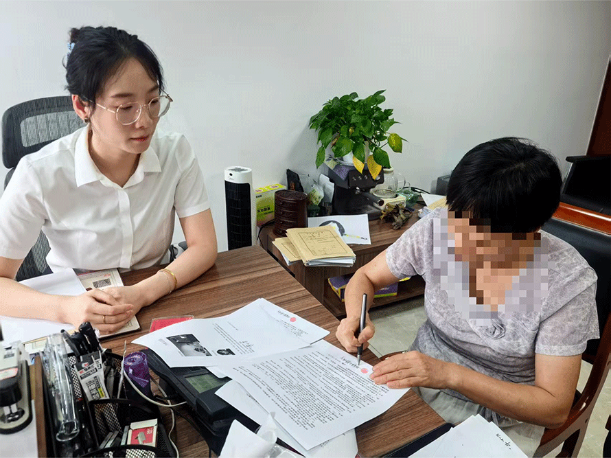 安吉县公证处成功办理首笔个体工商户经营资格继承公证,助力老字号“无缝接力” 安吉县公证处成功办理首笔个体工商户经营资格继承公证,助力老字号“无缝接力”