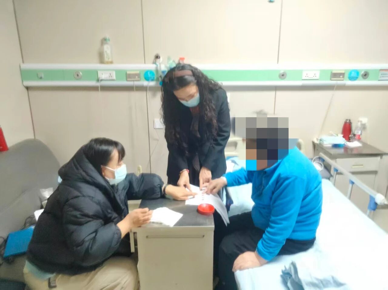 公证服务送床前·温情遗嘱暖人心--牡丹江市新区公证处为行动不便老人提供上门公证服务