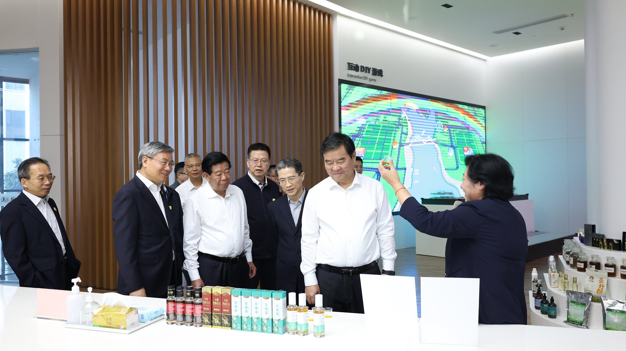 -涉外法律-法治护航之下 开放方能致远——全国政协“加强涉外法治体系和能力建设”调研综述