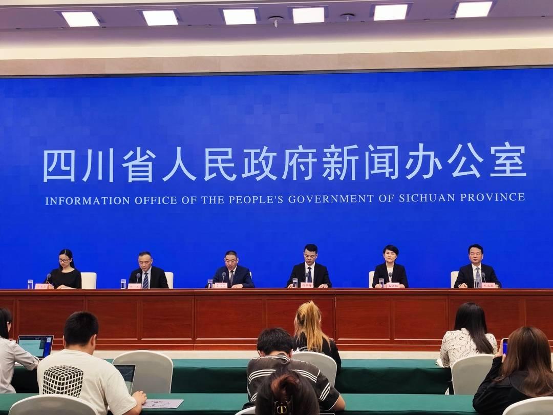 120国侨界代表齐聚四川