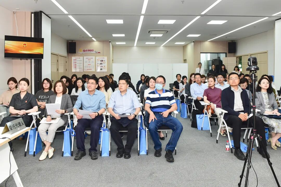 巡回法庭审判进街道，黄浦法院护航涉外用工规范发展4