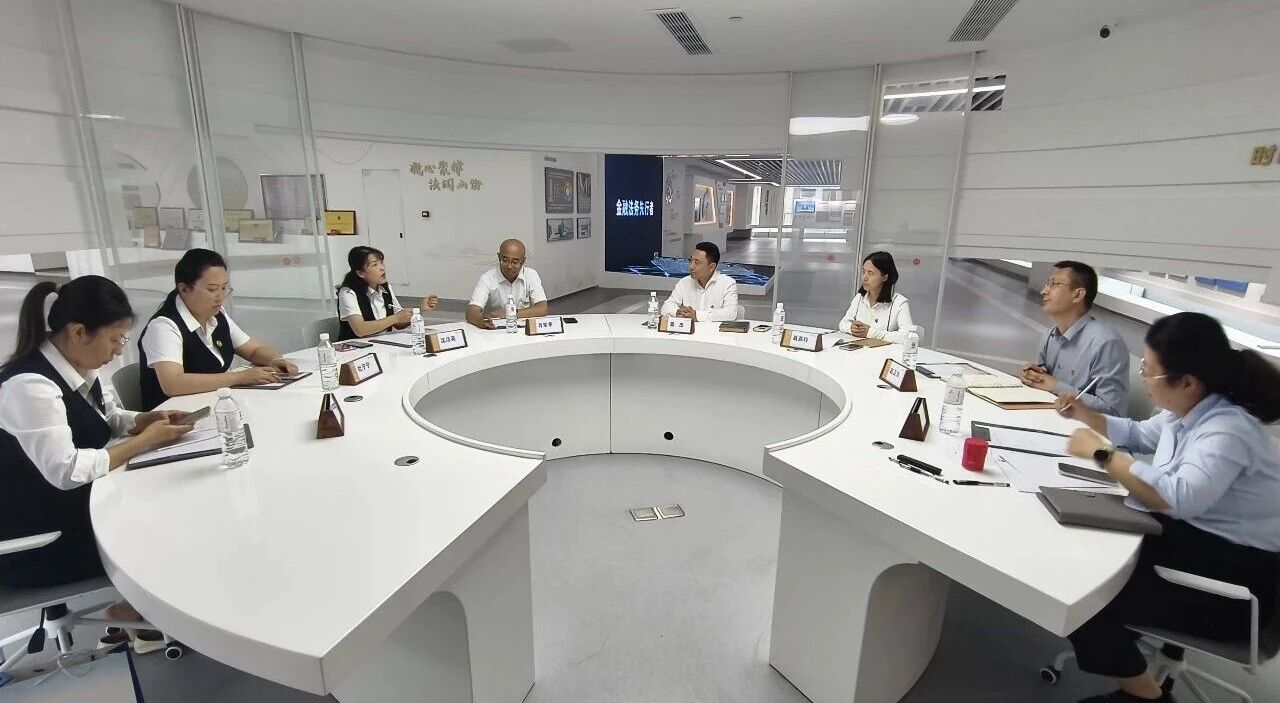 党建共建促发展 乾成青岛与青岛市市中公证处举行党组织共建签约仪式