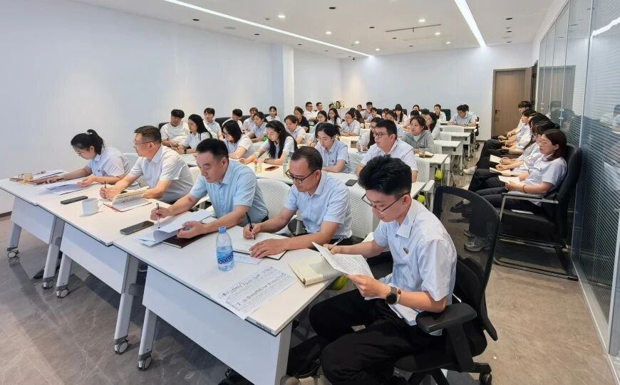 岱宗公证处司法辅助团队召开 2026 年上半年工作总结暨公证业务培训会