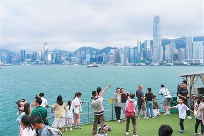 共建“一带一路”是香港迈向更光明未来的桥梁 共建“一带一路”是香港迈向更光明未来的桥梁