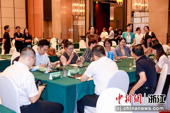 宁波打造中外法律“共同体” 护航企业“走出去”1