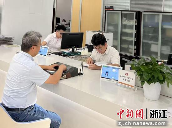 宁波打造中外法律“共同体” 护航企业“走出去”3